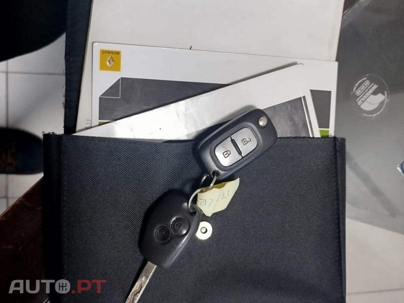 Renault Clio 1.2 16V Confort