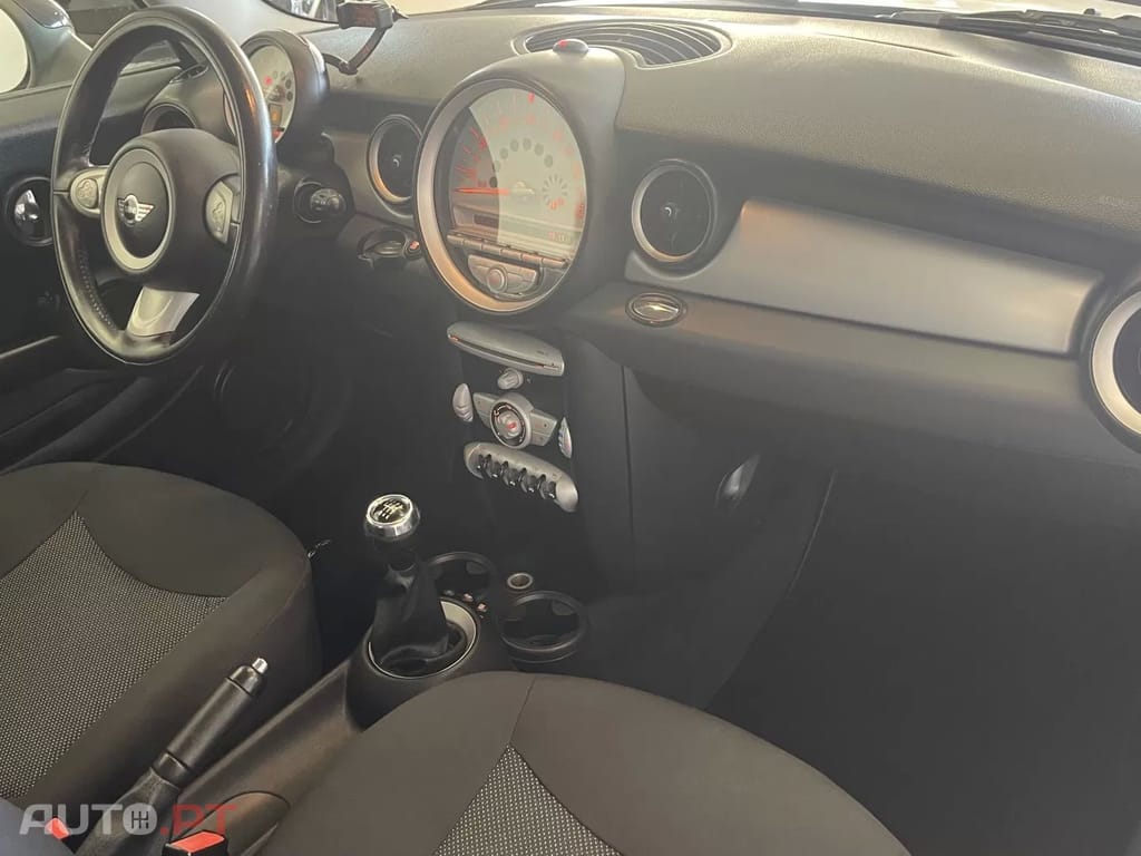 MINI One D - Black Details JLL 17