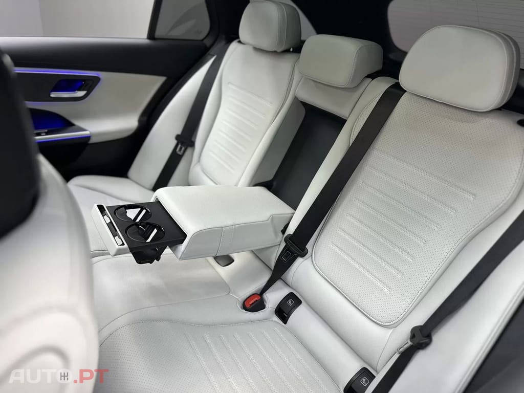 Mercedes-Benz C 300 e T 9G-TRONIC AMG Line