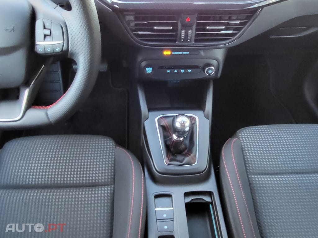 Ford Focus 1.0 EcoBoost MHEV ST-Line