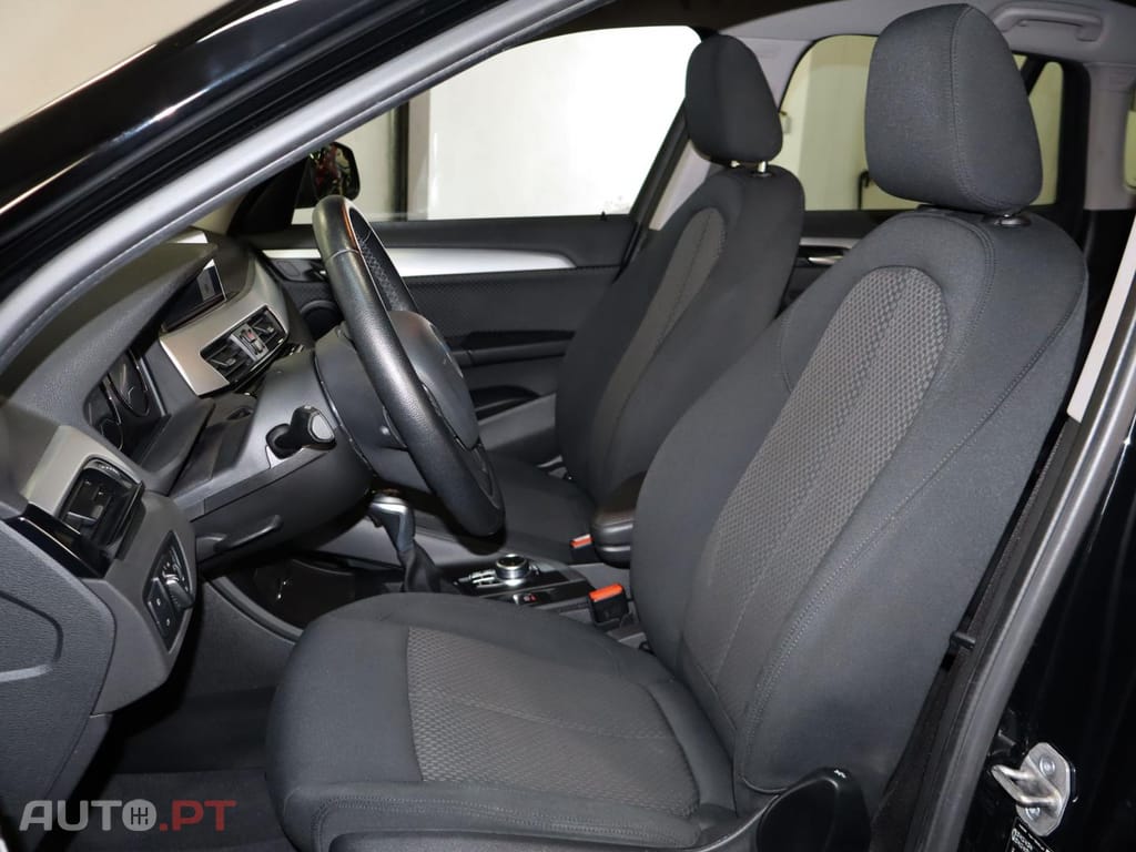 BMW X1 xDrive25e Business Advantage