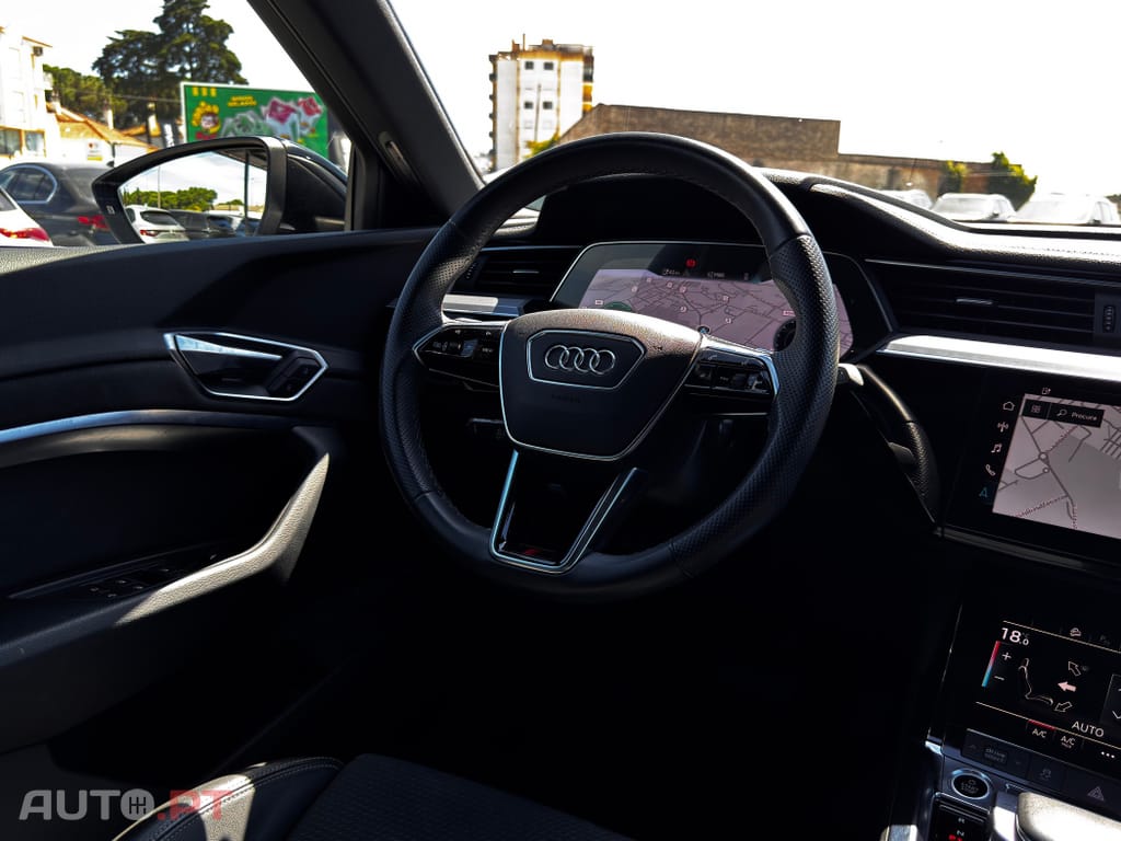 Audi E-Tron 55 quattro S line