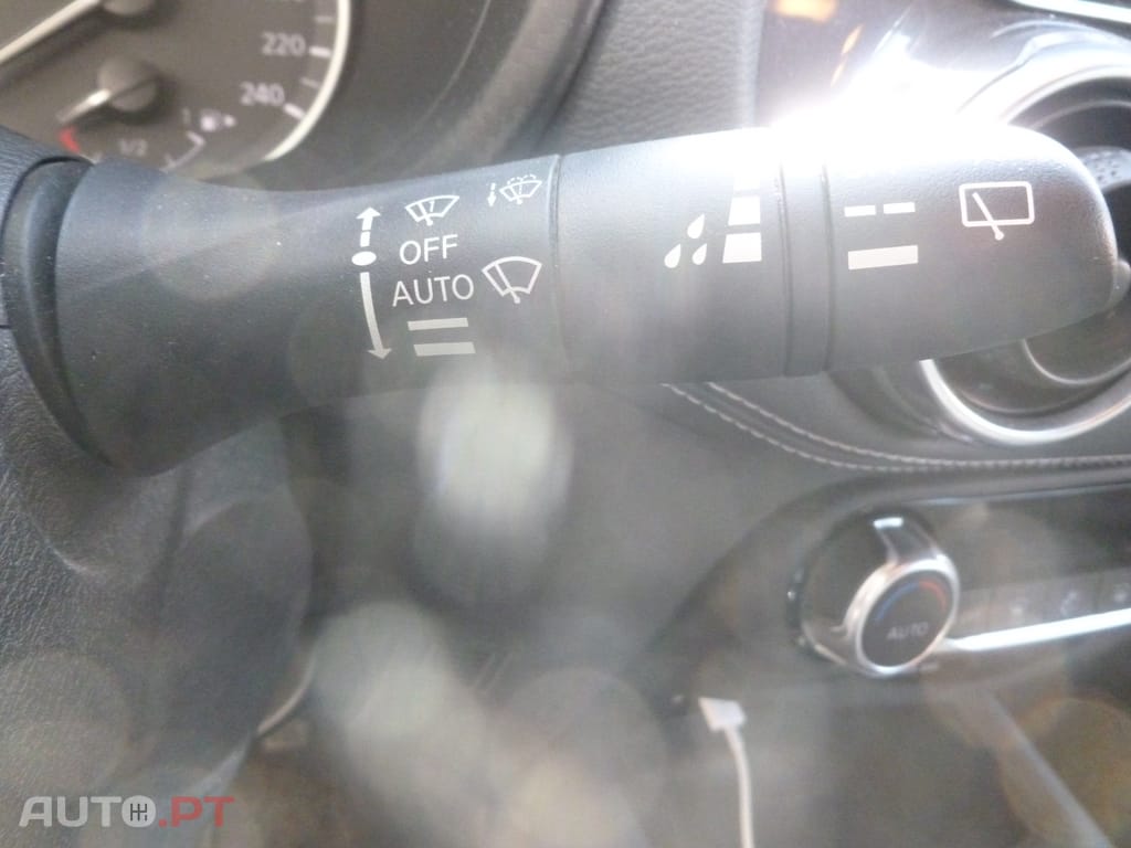 Nissan Juke 1.0 DIG-T N-Connecta Auto