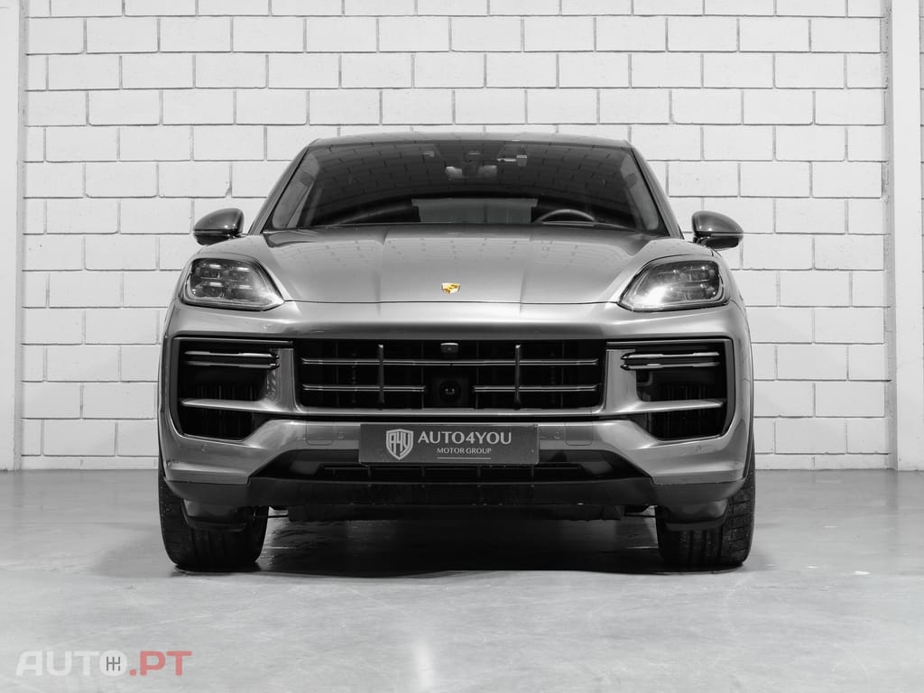 Porsche Cayenne Turbo E-Hybrid Pacote GT