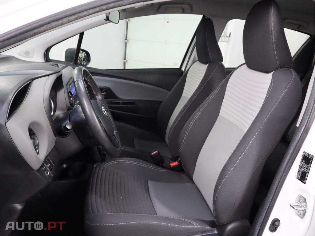 Toyota Yaris 1.5 HSD Comfort