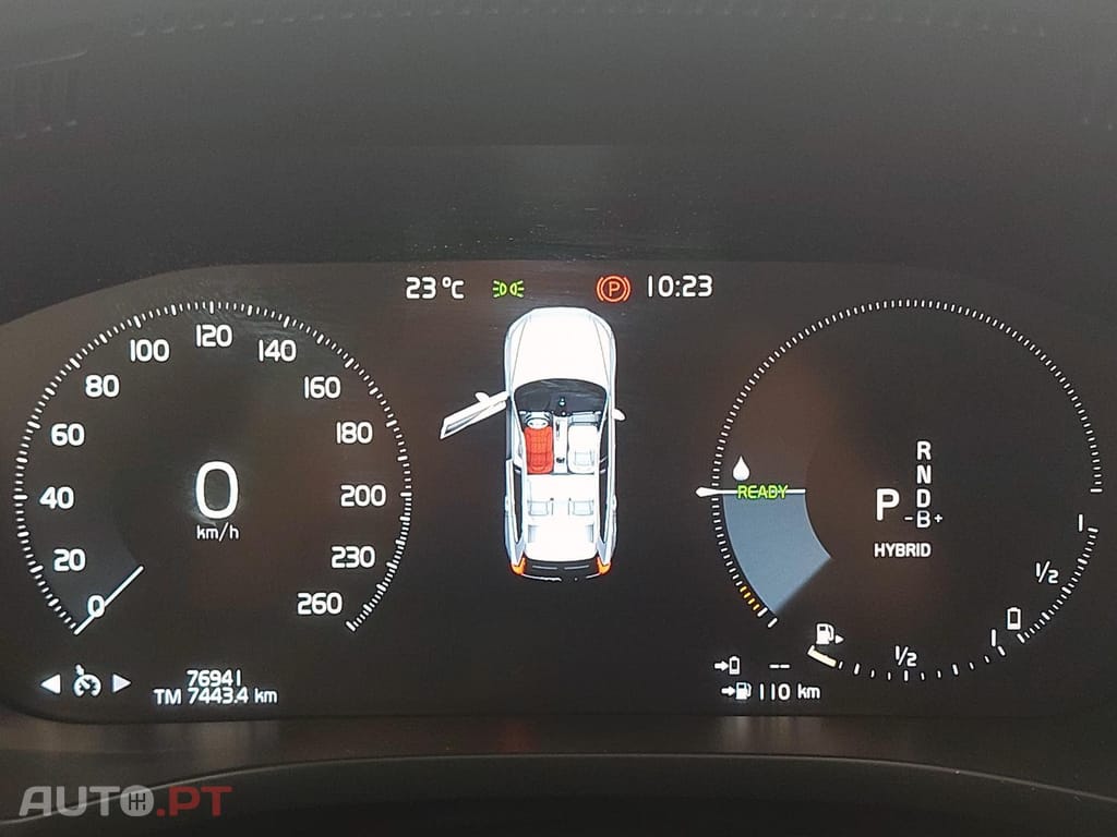 Volvo XC60 2.0 T8 PHEV Momentum AWD