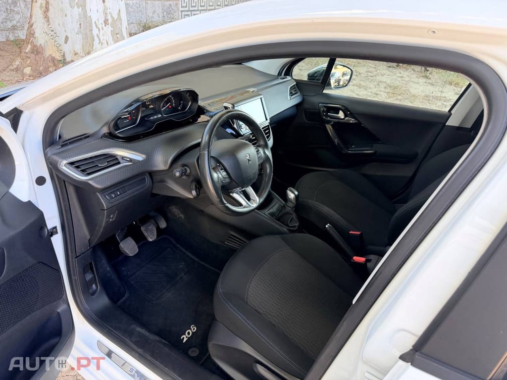 Peugeot 208 1.2 PureTech Style