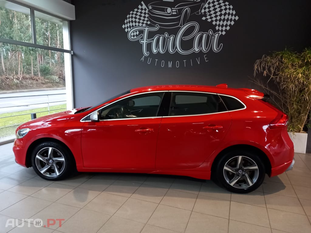 Volvo V40 2.0 D2 R-Design