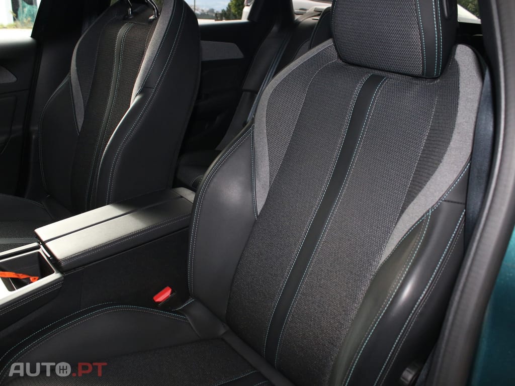 Peugeot 308 SW 1.2 PureTech Allure EAT8