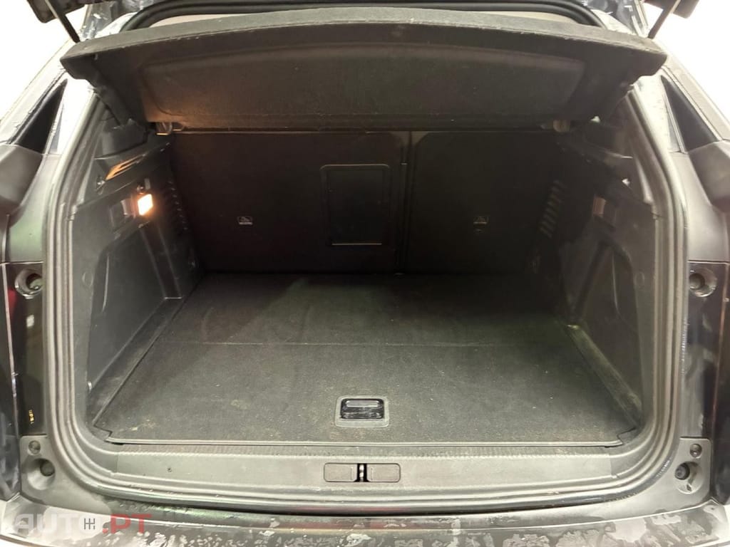 Peugeot 3008 1.6 Hybrid Allure Pack e-EAT8