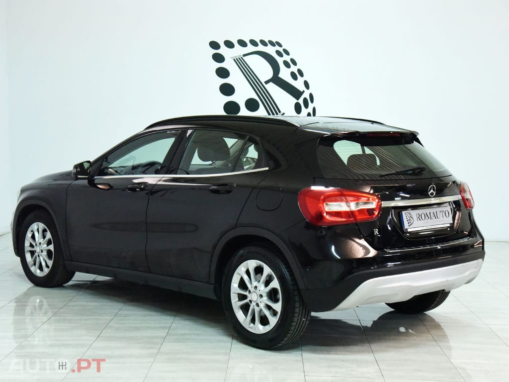 Mercedes-Benz GLA 180 D 7G-DCT URBAN