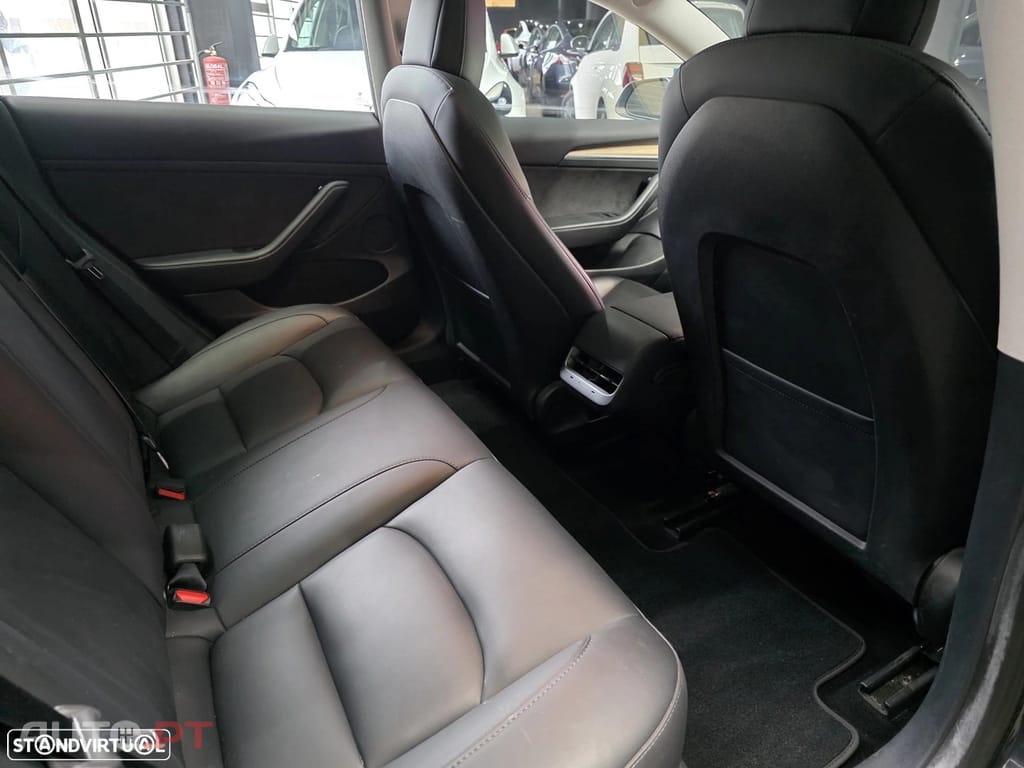 Tesla Model 3 Standard Range Plus RWD