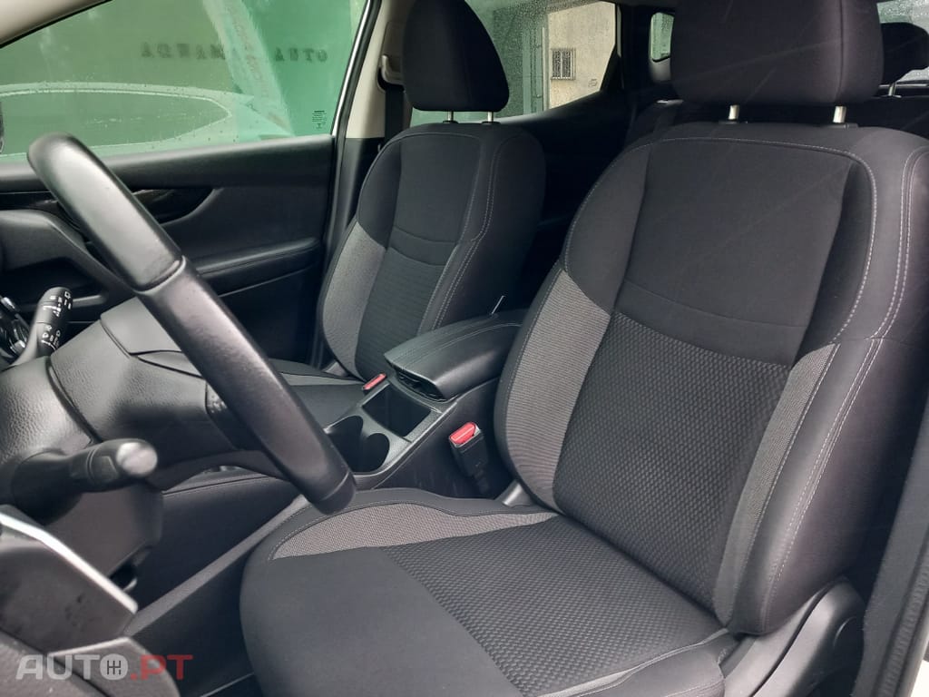 Nissan Qashqai 1.5 dCi N-Connecta Led