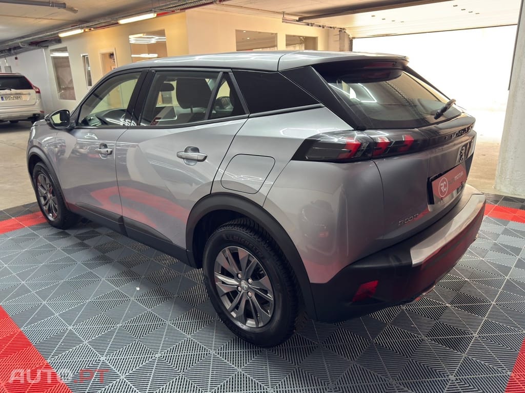 Peugeot 2008 1.2 PureTech Active Pack EAT8