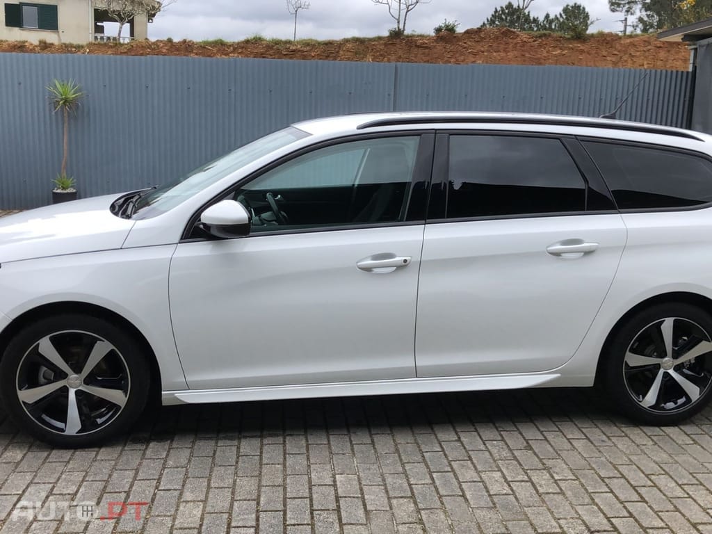 Peugeot 308 1.6 BlueHDi Active J17