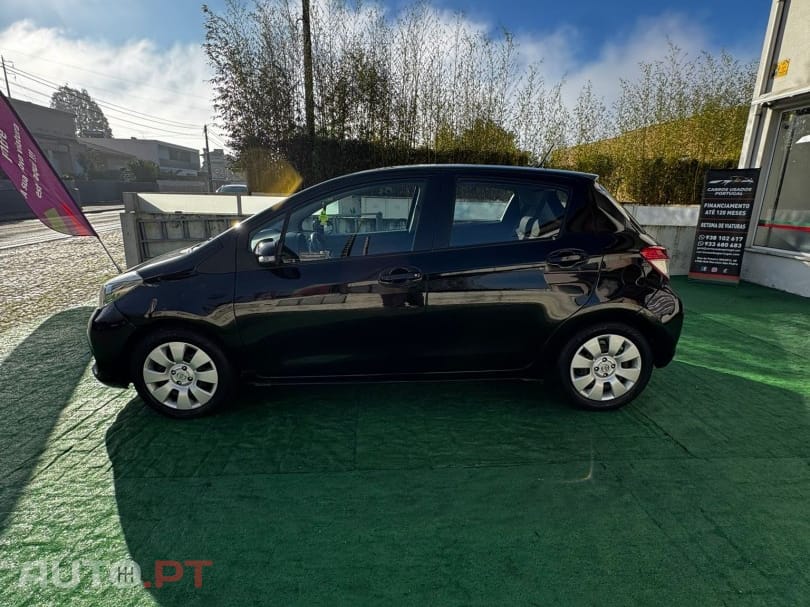 Toyota Yaris 1.33 VVT-i Sport+Navi