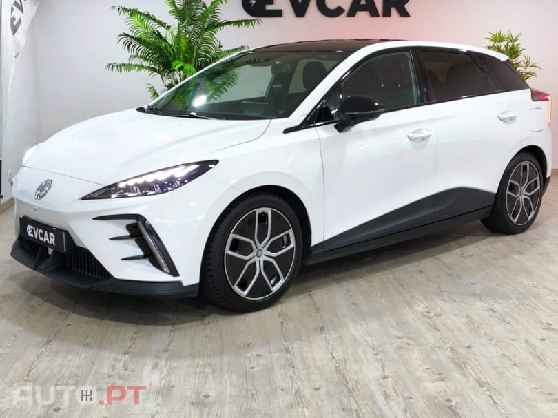 MG MG4 64 kWh Luxury
