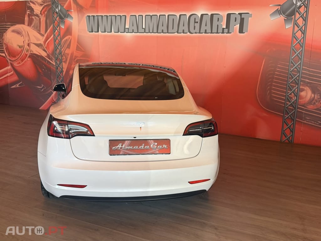 Tesla Model 3 Tração Traseira Premium