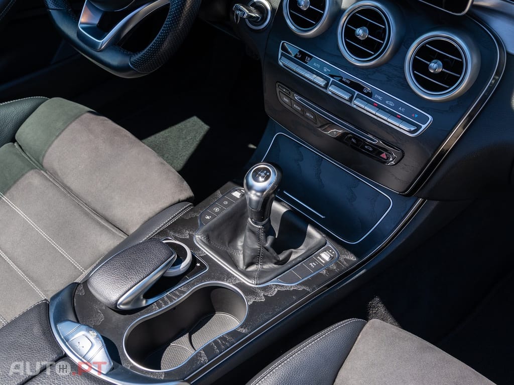 Mercedes-Benz C 220 d Cabrio AMG Line