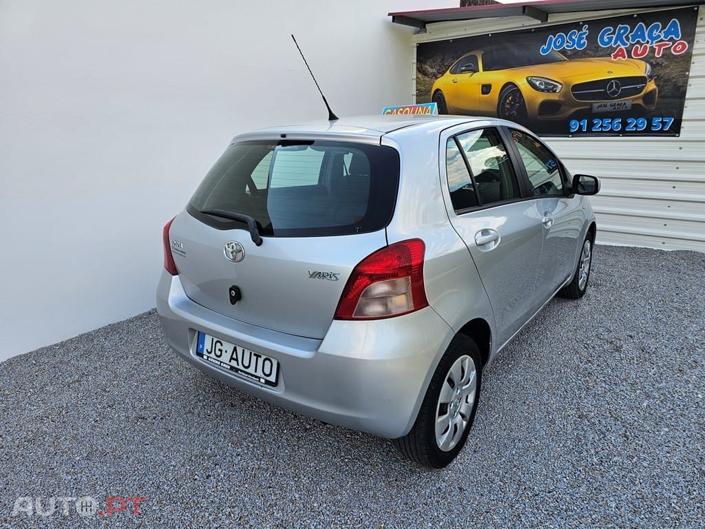 Toyota Yaris 1.0 VVT-i AC