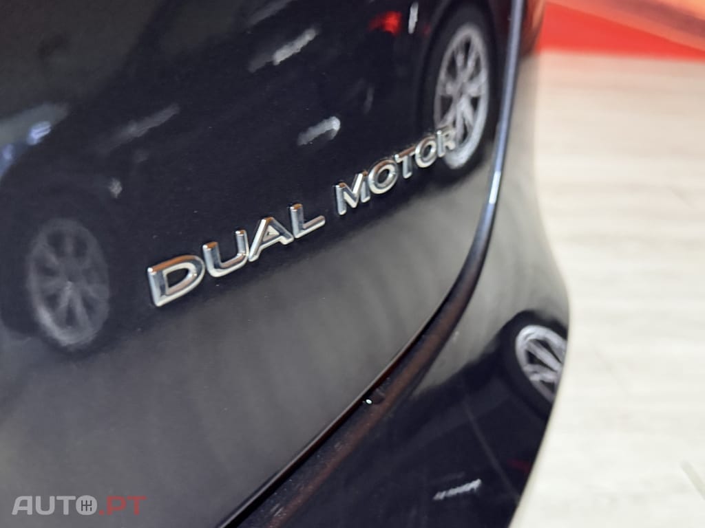 Tesla Model 3 Long Range Tração Integral Premium