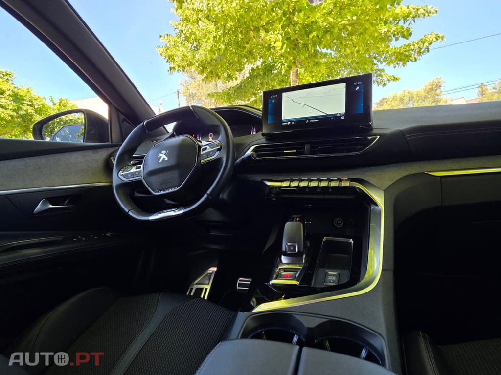 Peugeot 3008 1.5 BlueHDi GT EAT8