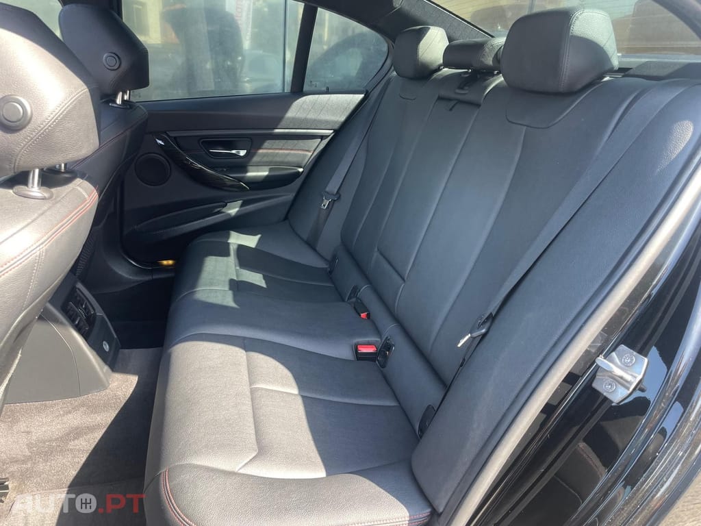 BMW 328 i Auto Line Sport