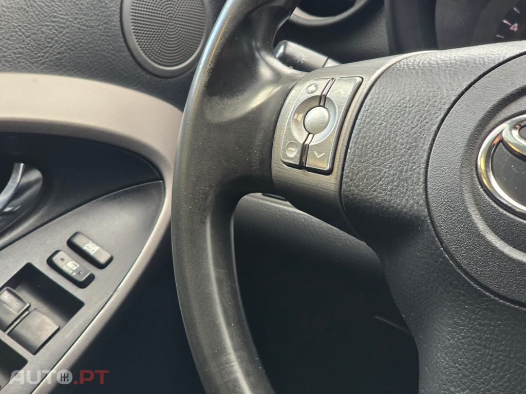 Toyota RAV4 2.2 D-4D X