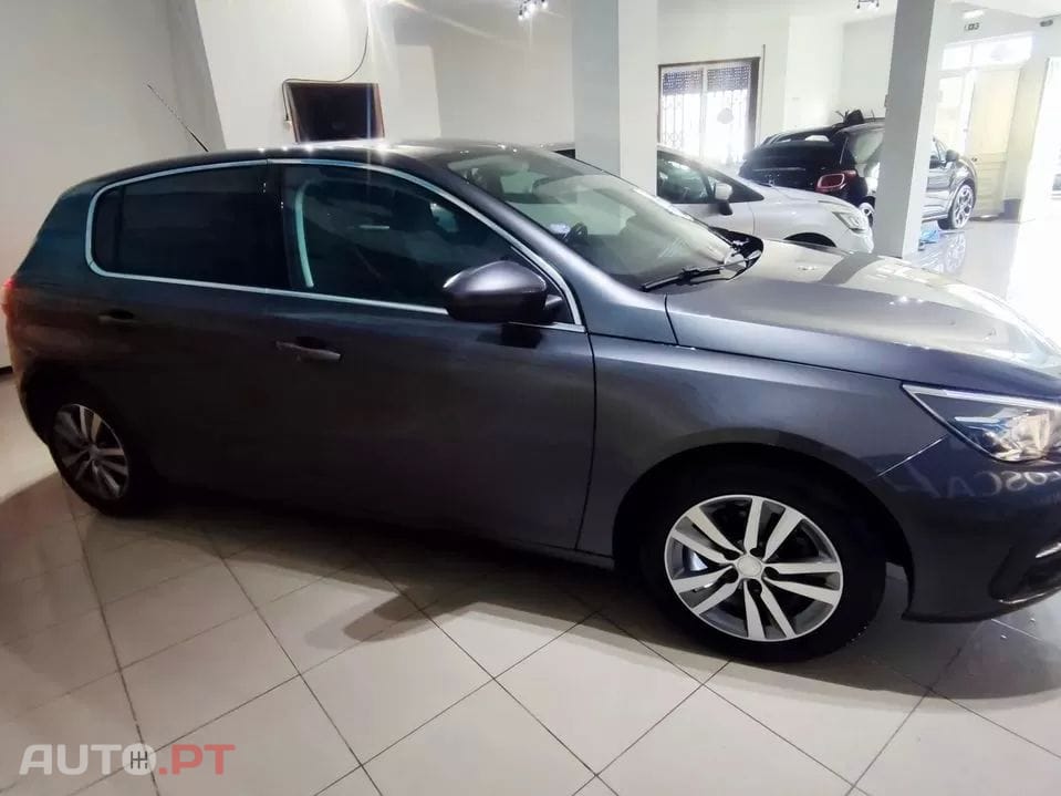 Peugeot 308 1.2 PureTech Style