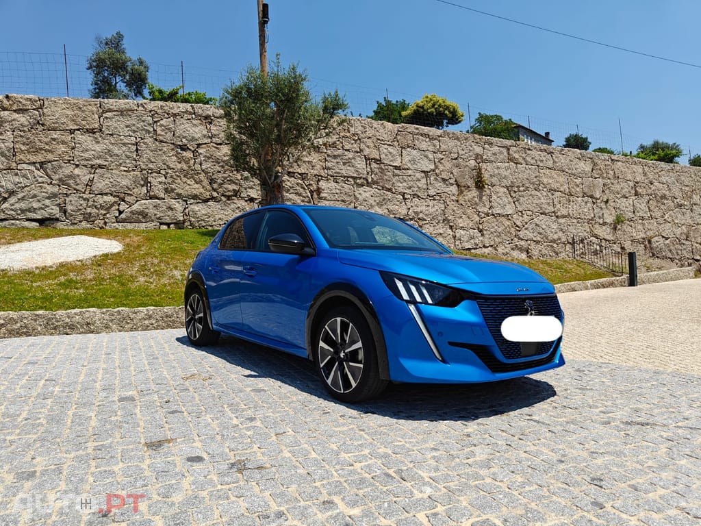 Peugeot E-208 GT Line