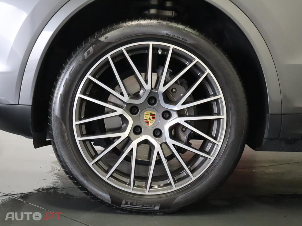 Porsche Cayenne  Platinum Edition