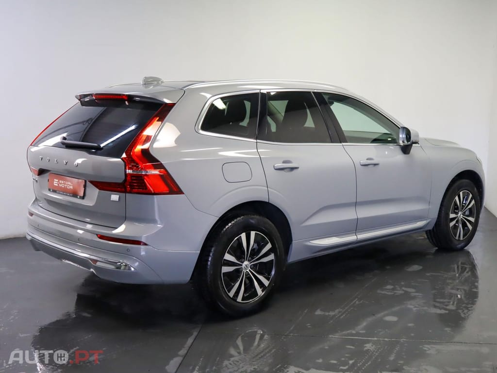 Volvo XC60 2.0 T6 PHEV Core AWD