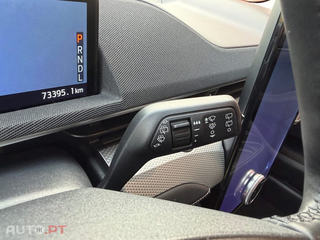 Ford Mustang Mach-E Standard • 75,7 kWh • 294 CV