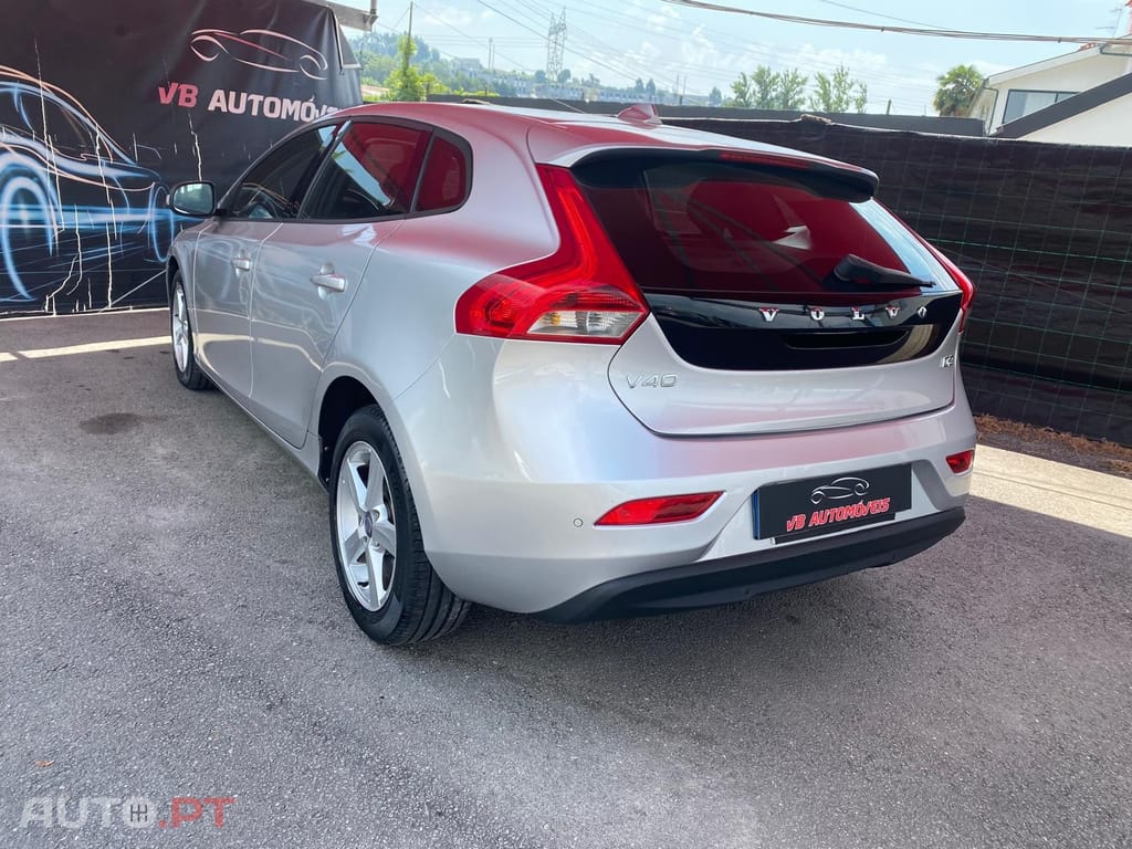 Volvo V40 1.6 D2 Momentum
