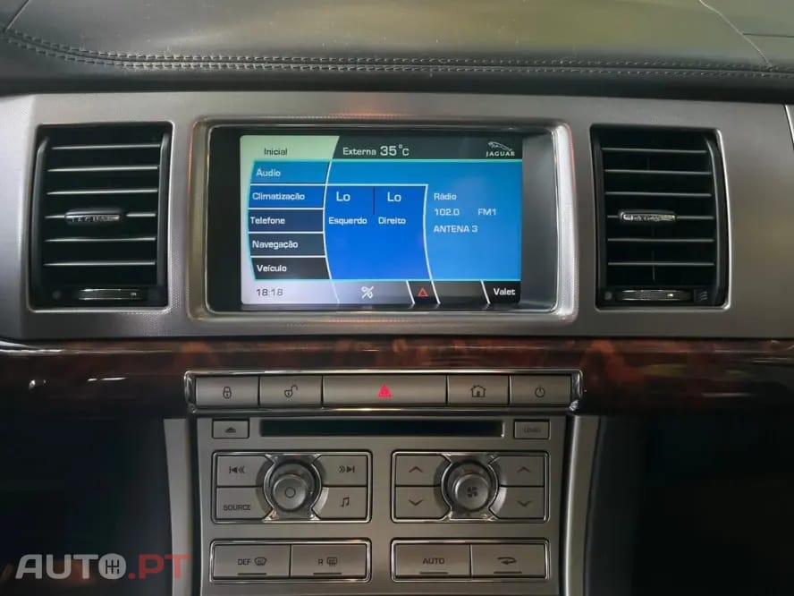 Jaguar XF 2.7 D V6 Premium Luxury