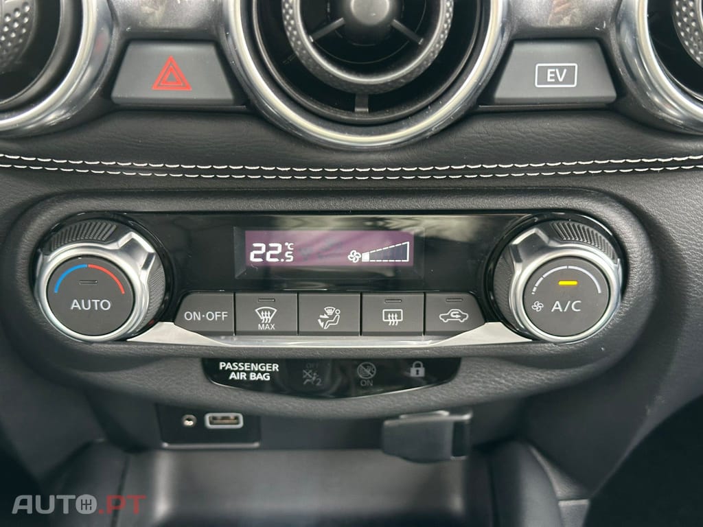 Nissan Juke 1.6 Hybrid Tekna TwoTone T