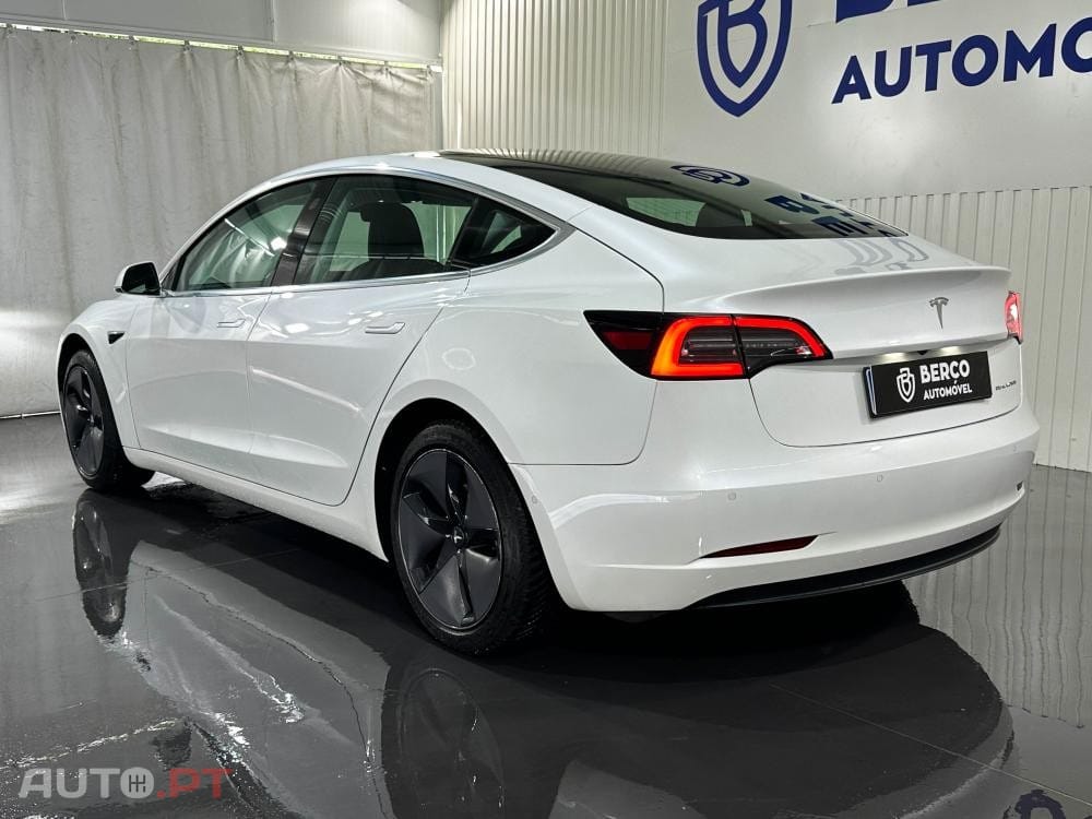 Tesla Model 3 Long-Range Dual Motor AWD