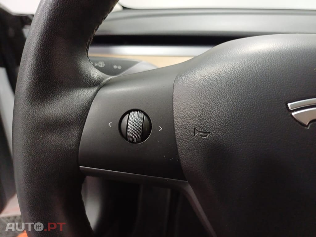 Tesla Model 3 Standard Range Plus RWD