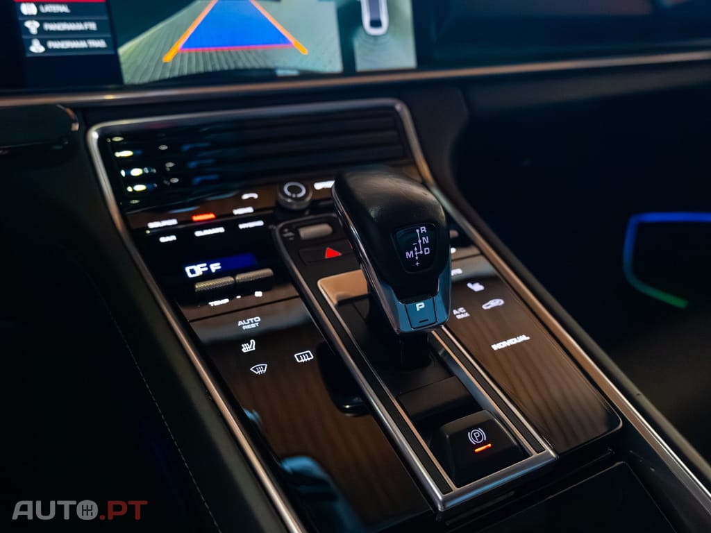 Porsche Panamera 4 E-Hybrid