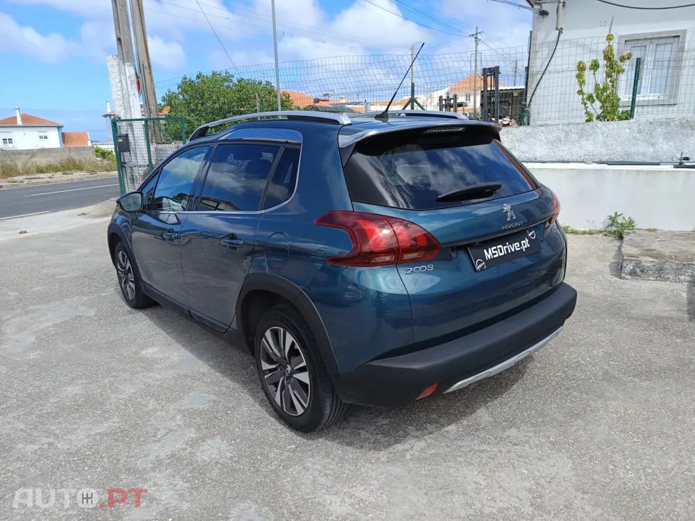 Peugeot 2008 1.2 VTi Active