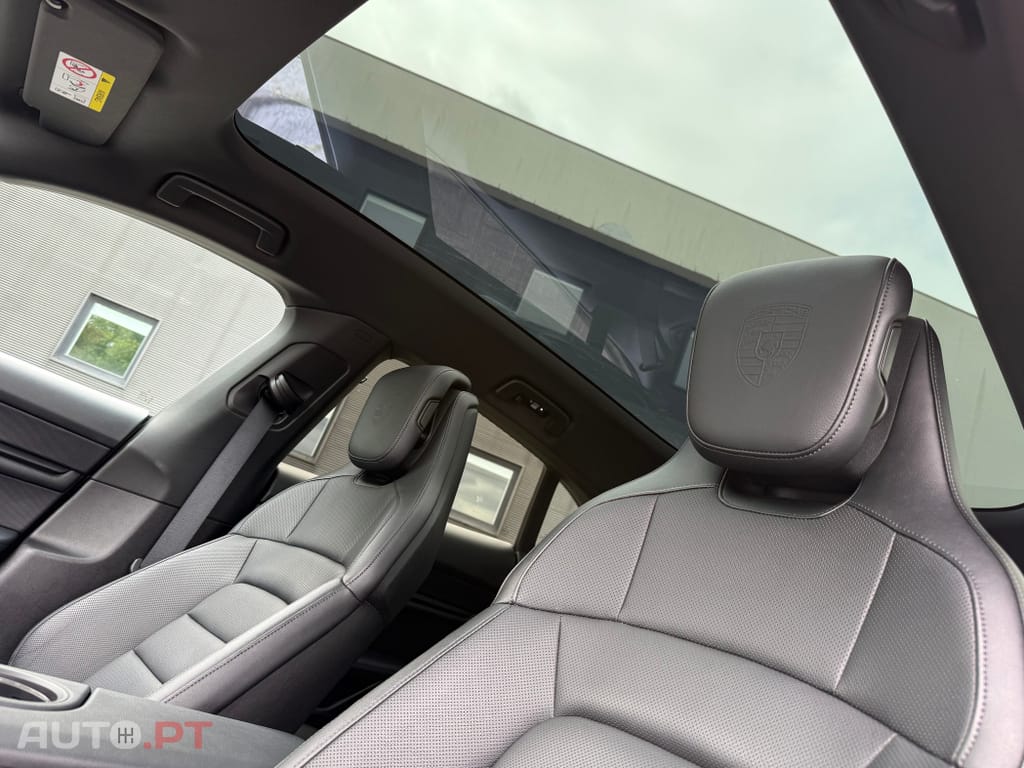 Porsche Taycan bateria Performance Plus