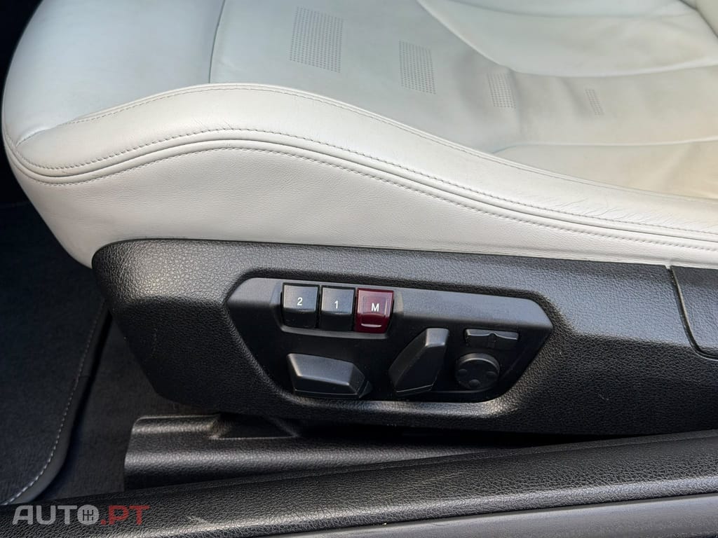 BMW M4 Auto