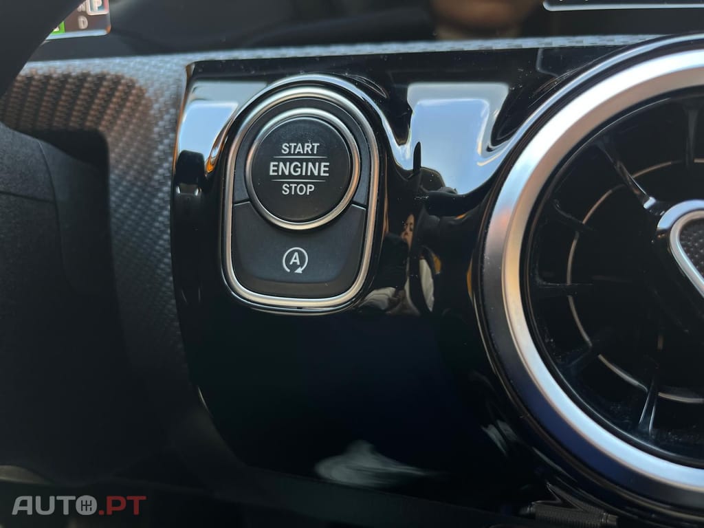 Mercedes-Benz CLA 180 SB DCT 