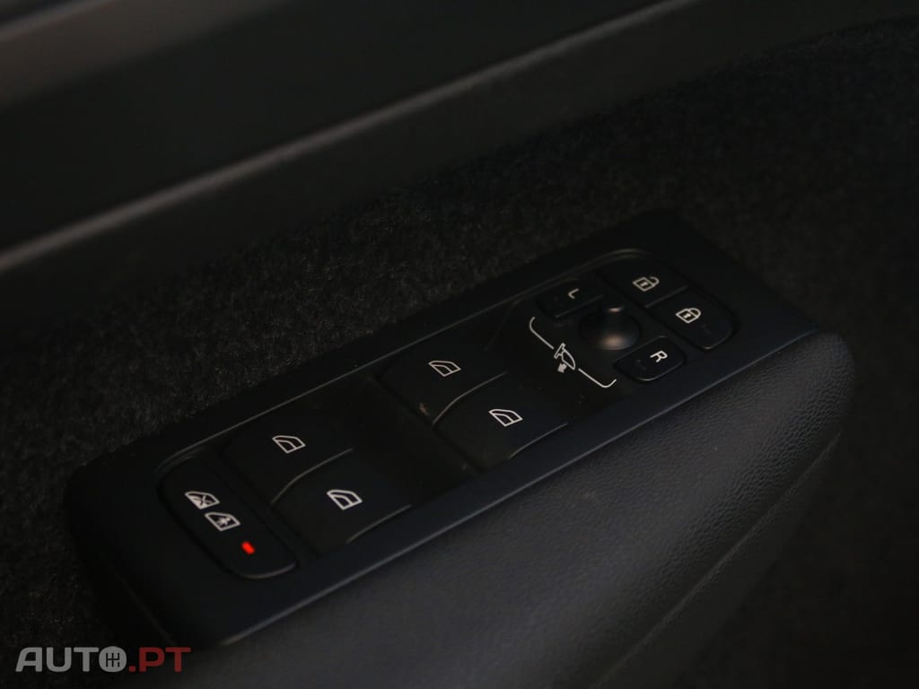 Volvo XC40 Recharge Core