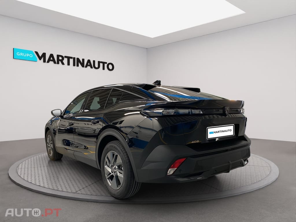 Peugeot 408 1.2 Hybrid Allure e-DCS6