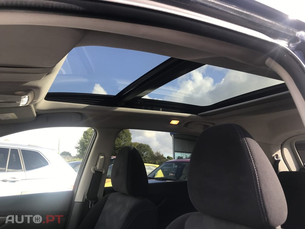 Nissan X-Trail 1.6 dCi N-Connecta Xtronic