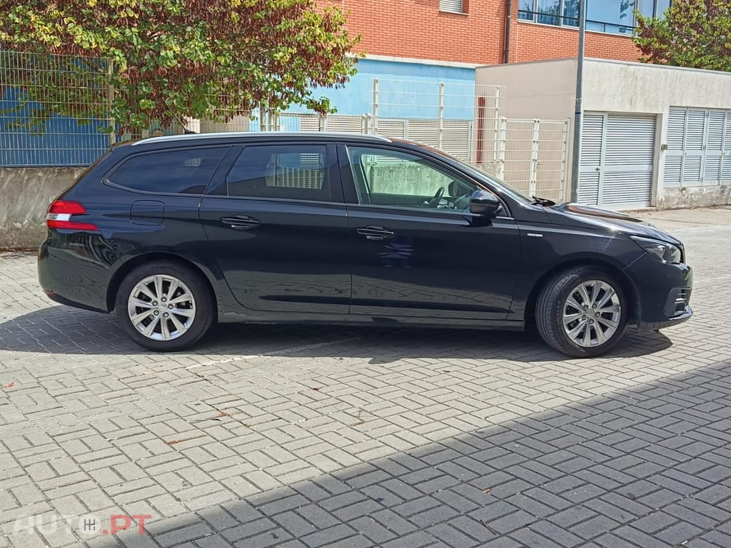 Peugeot 308 1.5 BlueHDi Style