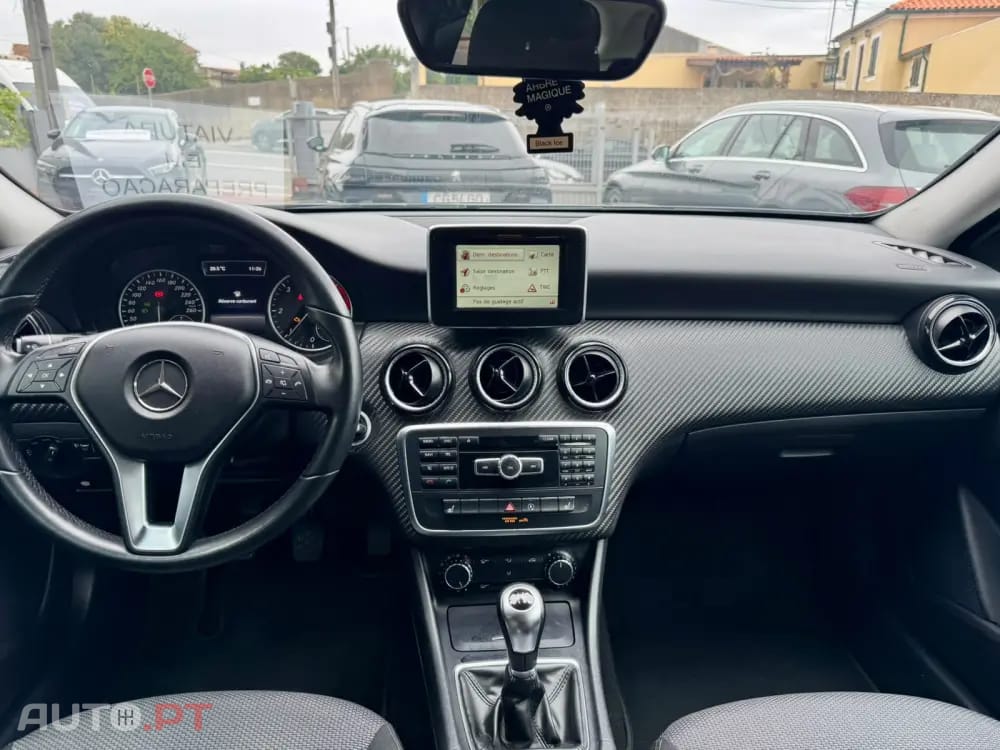 Mercedes-Benz GLA 180 d Style