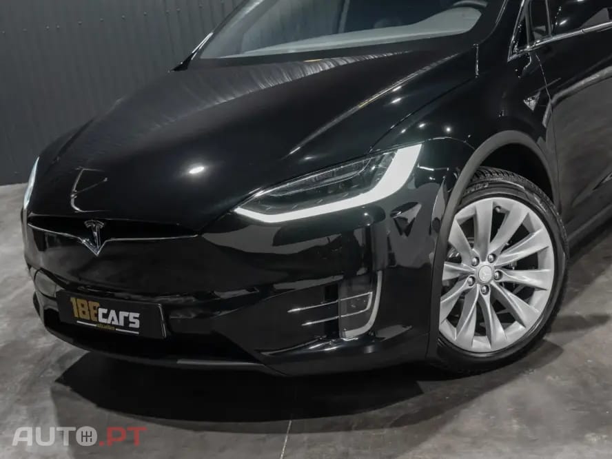 Tesla Model X 100D