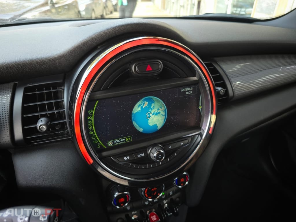 MINI Cooper Cooper D